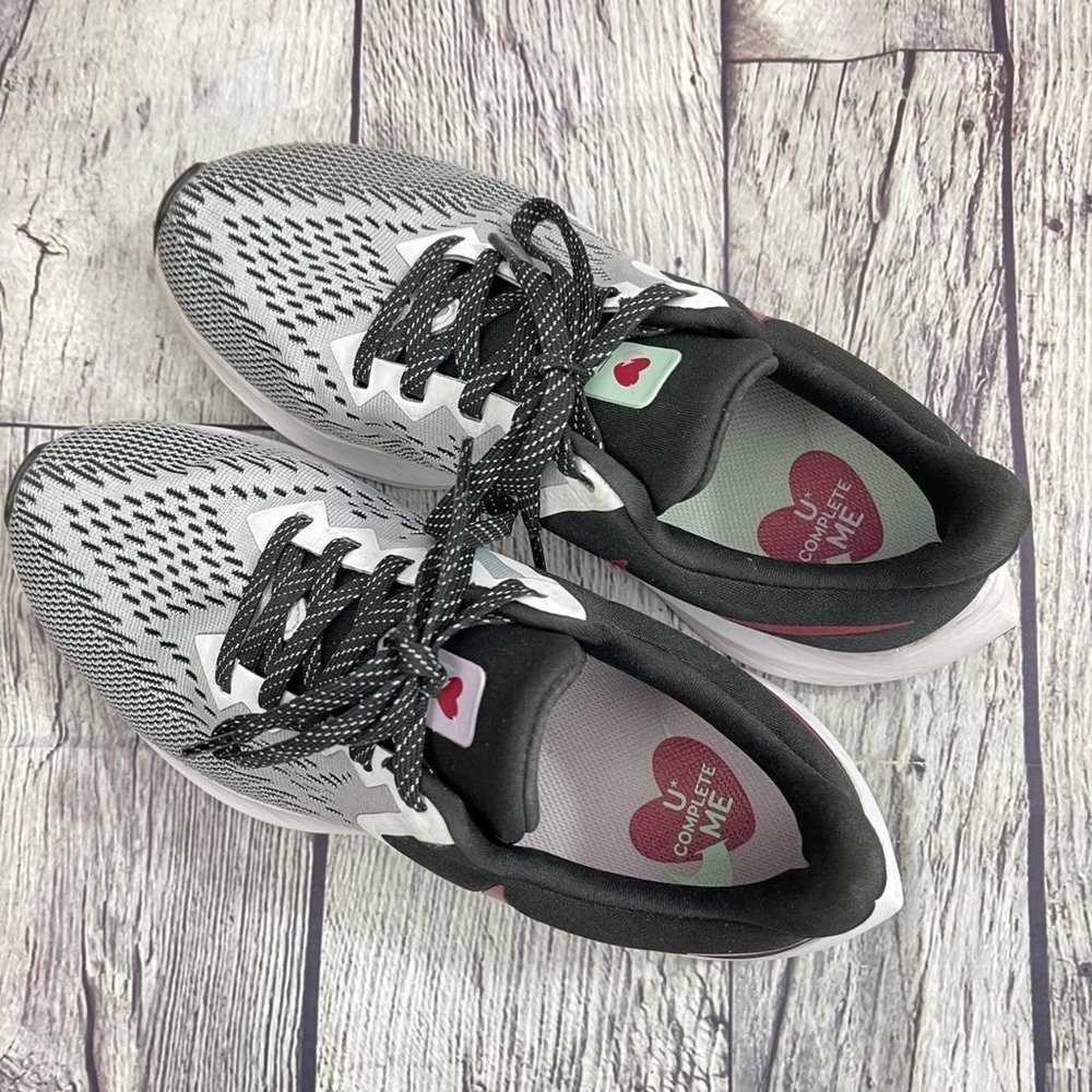 Nike Air Zoom Winflo Women's Size 8 Running Athletic Sneakers AQ8228-103 - Picture 9 of 10